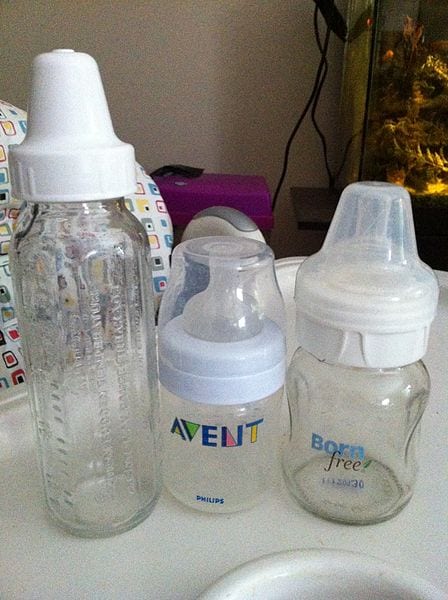In the quest between Baby Breeza vs Babynes, choose the one that can accommodate various baby bottle sizes, from 2 to 10 ounces.