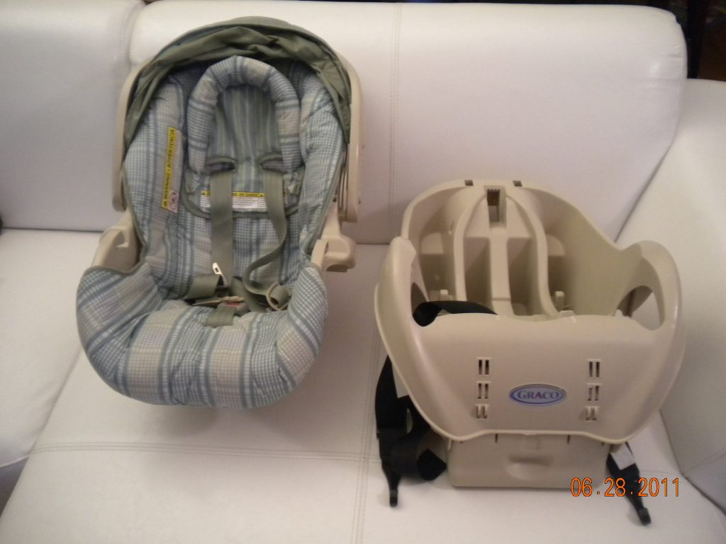 Graco baby car seat 