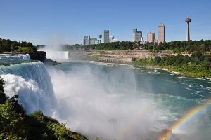 This is niagara falls in Toronto. You can see on the lower right of the picture that there is a small rainbow. 